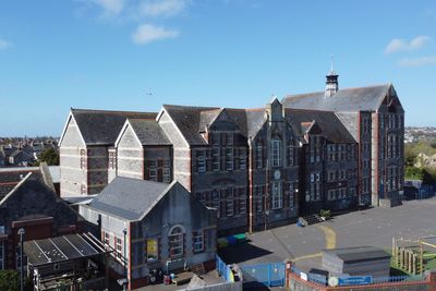 Six UK schools named on global prize shortlist