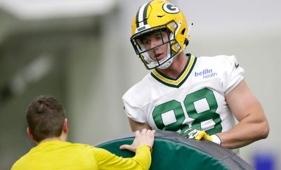 Packers QB Jordan Love impressed by rookie Luke Musgrave’s speed, potential