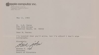 Steve Jobs once declined an autograph request in the funniest way possible