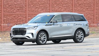 2024 Lincoln Aviator Refresh Unofficially Revealed In New Spy Photos