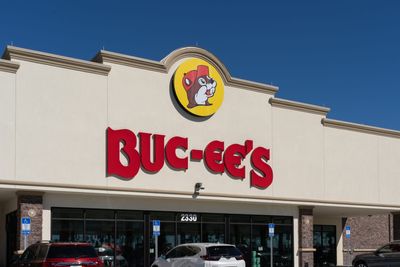 A Buc-ee’s bigger than a football field is bringing its wall of jerky and buckets of bacon grease to Dolly Parton’s hometown