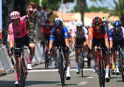 Route d'Occitanie: Marijn van den Berg holds off Elia Viviani to win stage 1