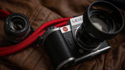 Every Leica has a silver lining… Say hi to the new Leica SL2 Silver