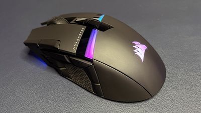 Corsair Darkstar Review: Why are all these buttons wrong?