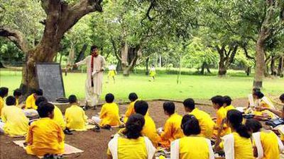 Visva-Bharati ad, offering ₹150 per class to guest teachers, draws flak