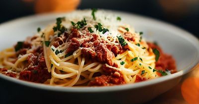 Cost of family favourite meals like spag bol and fish fingers rises 27%