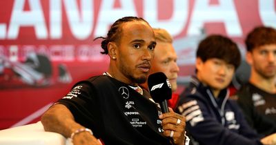 Lewis Hamilton provides fresh Mercedes contract update as Ferrari plot ambitious move