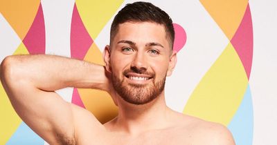 Love Island bombshell Scott's secret ex revealed as stunning former Islander