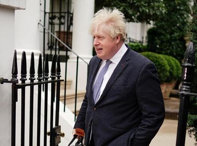 Boris Johnson set to become Daily Mail columnist alongside Nadine Dorries