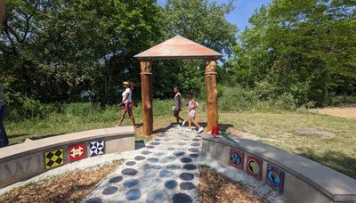 ‘Prairie Boat’ highlights attention to work at Beaubien Woods
