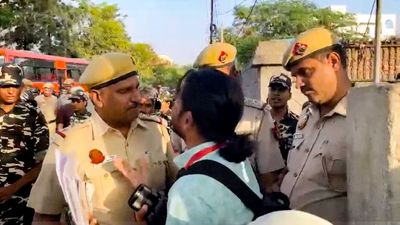 ‘Pushed, fell to the ground’: Journalist allegedly manhandled by Delhi police