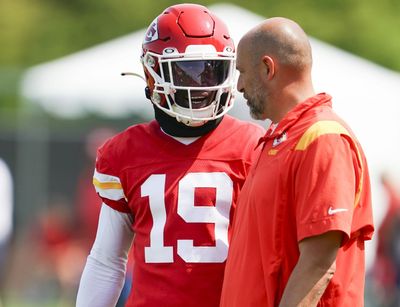 Chiefs QB Patrick Mahomes sees improvement, competition in WR room