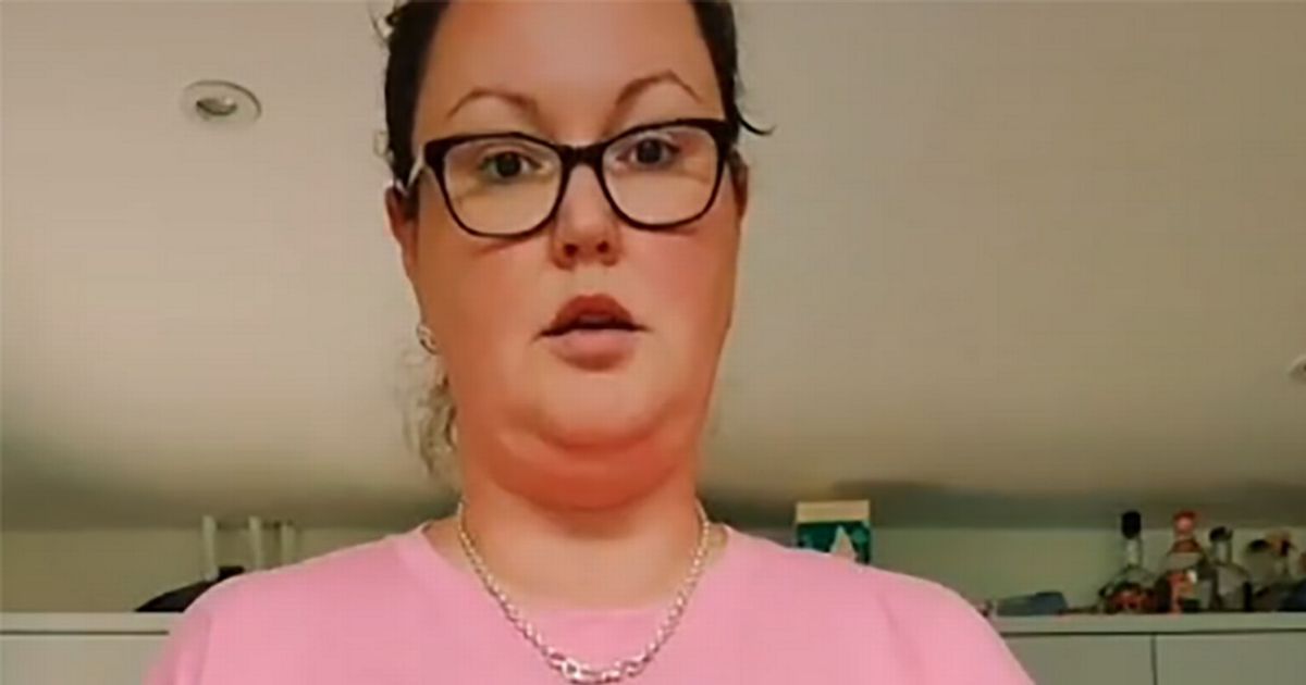 Woman discovers she's been eating ice lollies 'wrong'…