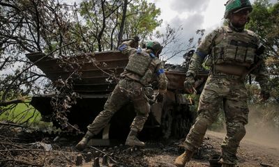 Focus of war shifting south towards Mariupol, Ukrainian minister says
