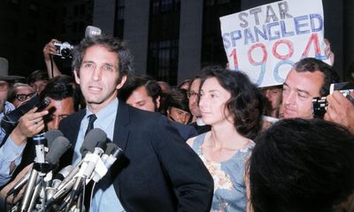 Daniel Ellsberg, Pentagon Papers whistleblower, dies aged 92