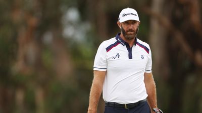 WATCH: Dustin Johnson Loses Ground After Quadruple-Bogey 8 At US Open