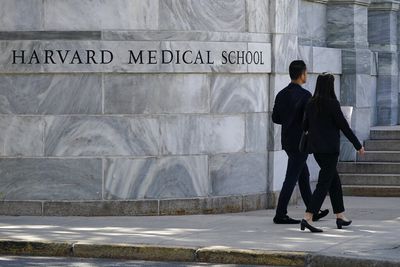 Alleged body part theft by Harvard morgue manager spurs lawsuit
