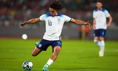 Southgate plans to give Alexander-Arnold more games in England midfield