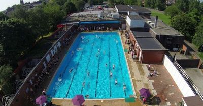 Hidden outdoor swimming pool a short drive from Liverpool