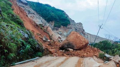 Heavy rainfall lashes Meghalaya; deaths, landslides reported