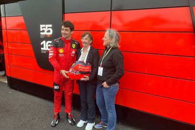 “Surprised” Villeneuve family clears Leclerc to use tribute helmet
