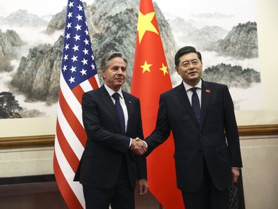 Antony Blinken has started meetings in Beijing, aiming to cool US-China tensions