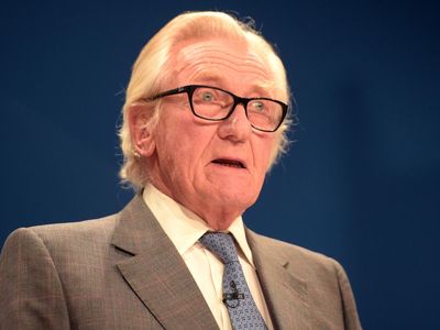 Brexit was bound to fail and has - we must now return to the centre of Europe, Lord Heseltine says
