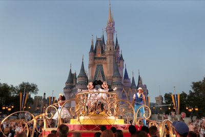 Stalled contract jeopardizes relations between new Disney governing body, firefighters