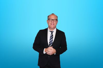 Tom Papa wants you to give dad nothing