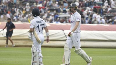 The Ashes 2023 | England dismisses Australia to take 7-run lead in thrilling opener