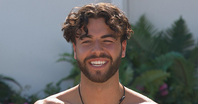 Love Island's Sammy Root has 'tactic' rumbled by co-star Ella Thomas after 'convenient' Jess move