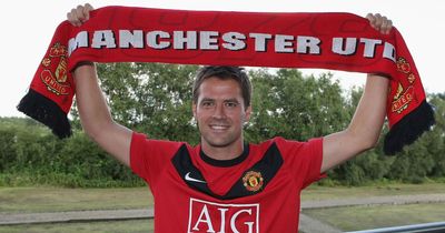 What Liverpool legend Jamie Carragher texted Michael Owen after Man United transfer