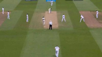 England vs Australia, 1st Ashes Test: Watch how Usman Khawaja fell to an 'umbrella' field