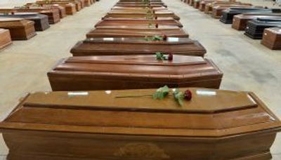 Woman dies days after knocking inside her coffin