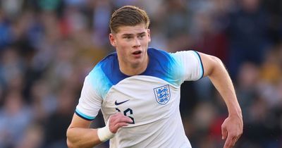 Leeds United's Charlie Cresswell ready to brave protective mask for England Under-21 dream