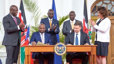 EU and Kenya sign trade deal in Nairobi in a move to strengthen continental ties