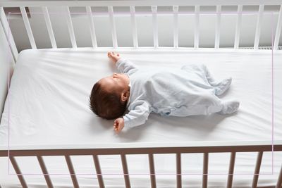 Active sleep in newborns - what it looks like, why it happens, and how long it lasts