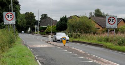 Crackdown on dangerous driving in Bridge of Weir as speed camera van pitches up