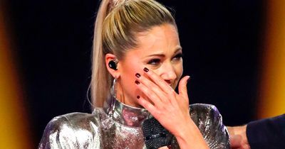 German pop star Helene Fischer cuts her face open in gruesome on-stage trapeze accident