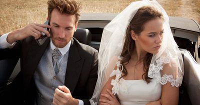 Wedding photographers share clear signs couple's marriage will end in divorce