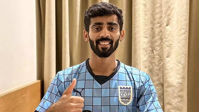 Mumbai City FC sign Akash Mishra from Hyderabad FC on a five-year contract