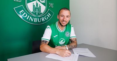 Adam Le Fondre in Hibs 'mentor role' as new man challenges youngsters to show desire under his wing