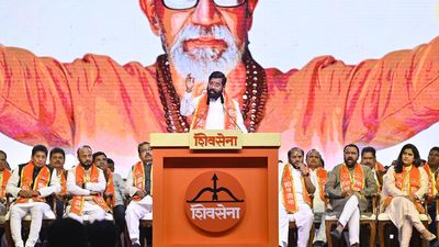 Shiv Sena Foundation Day: Wars of Words and Hindutva Standoff between Shinde and Thackeray