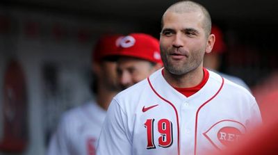 Joey Votto Returns to Reds 10 Months After Shoulder Surgery