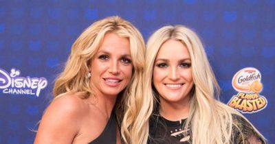 Britney Spears' mum 'begs' singer to make up with estranged sister Jamie Lynn