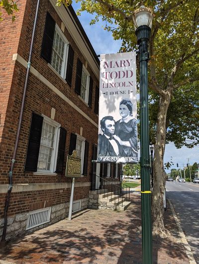 Mary Todd Lincoln House in Lexington undamaged by alleged arson attempt
