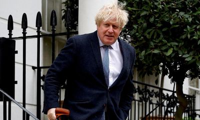 Tories round on Boris Johnson as MPs vote to approve Partygate report