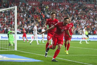 Wales’ Euro 2024 qualification hopes further dented by defeat in Turkey