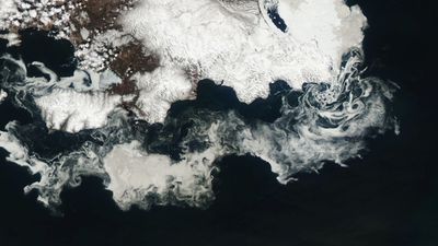 Ethereal ice swirls dance around Arctic peninsula in stunning new satellite image