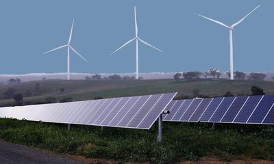 Australia’s transition away from fossil fuels ‘not fast enough’ as wind and solar investment lags